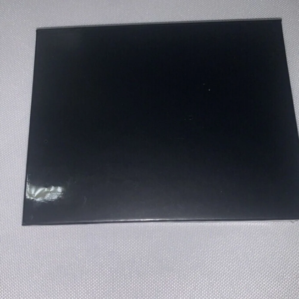 DOUCCE ON THE GO SHADOW/BLUSH/HIGHLIGHTER PALETTE SEALED